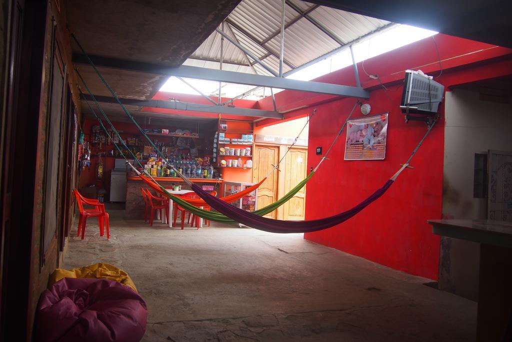 Hospedaje Dannita B&B Jipijapa ภายนอก รูปภาพ