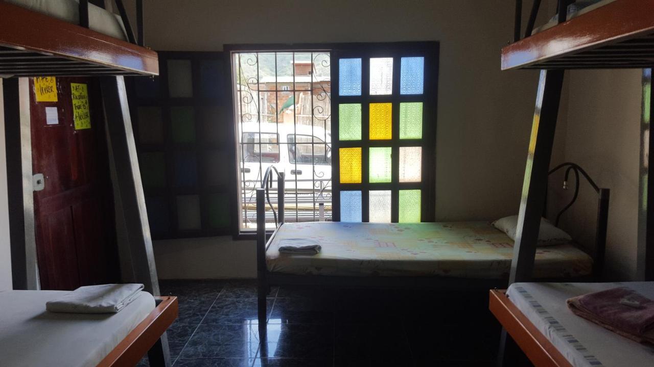 Hospedaje Dannita B&B Jipijapa ภายนอก รูปภาพ